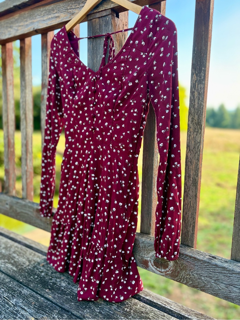 Hollister Burgundy Long-Sleeve Floral Casual Dress Women’s Size XS Boho Peasant